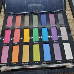 Urban Decay Full Spectrum eyeshadow palette
